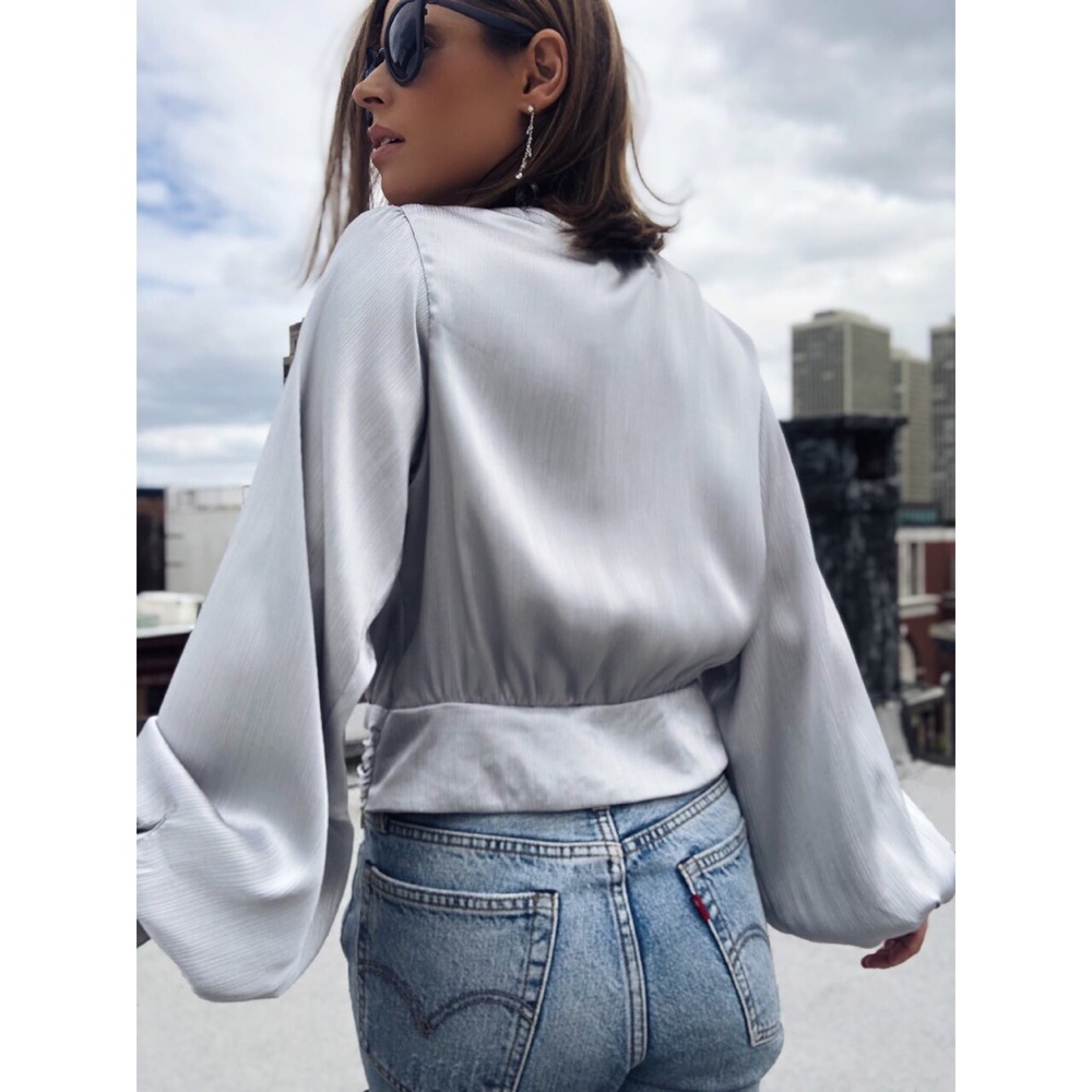 Last 1✨Stella Metallic Puff Sleeve Top - Silver - Picture 5 of 8